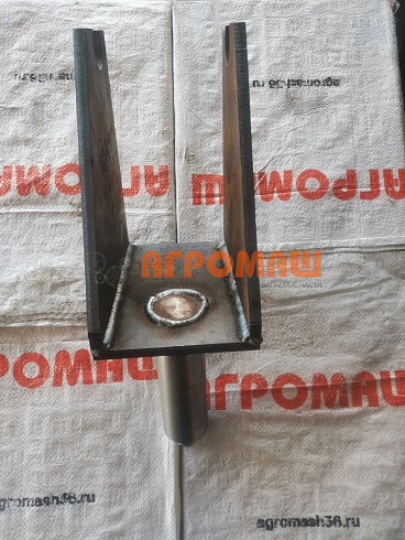 Вилка рояльного колеса 03.03.50Р: купить в Уфе