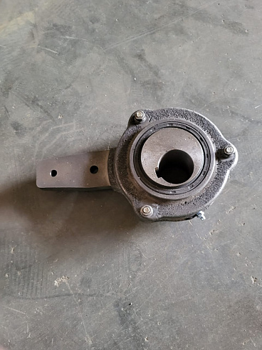 Подшипниковый узел главного вала с эксцентриком К-527,К547: купить в Уфе