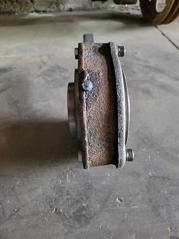 Подшипниковый узел главного вала с эксцентриком К-527,К547: купить в Уфе