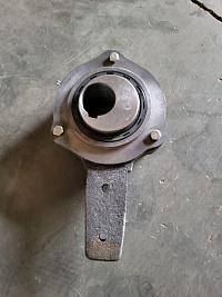 Подшипниковый узел главного вала с эксцентриком К-527,К547: купить в Уфе