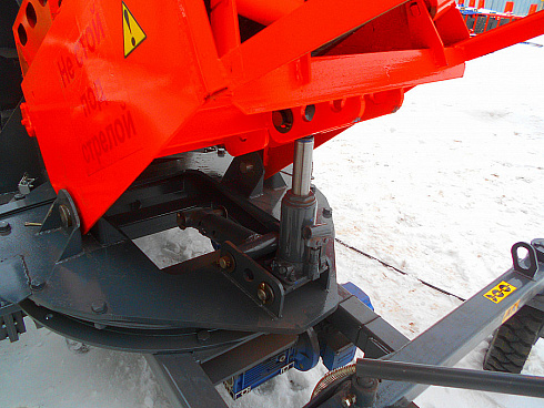 Ковшово-шнековый погрузчик Р6-КШП-6: купить в Уфе